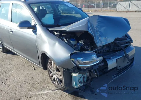 2011 Volkswagen Jetta Sportwagen 2.0L Tdi z USA, uszkodzony, nr VIN 3VWML7AJ5BM699342